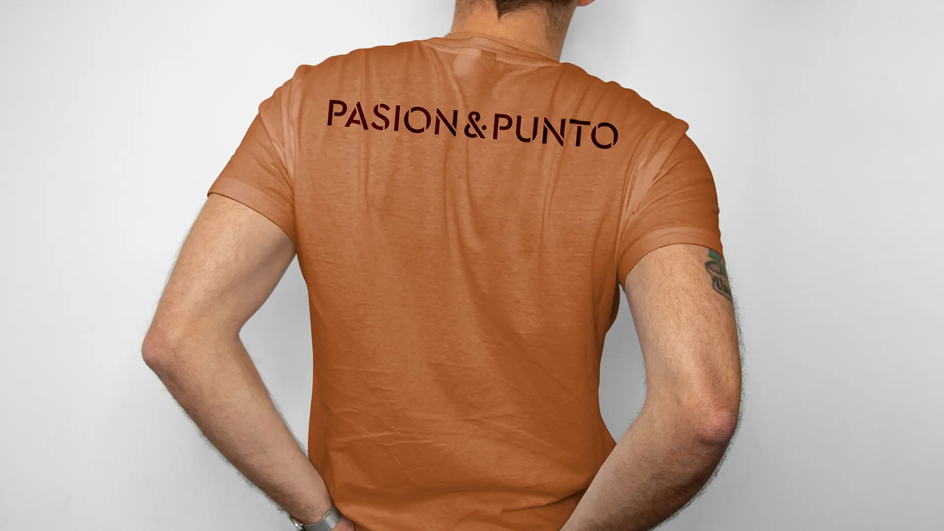 Pasion-y-punto-camiseta-Branding